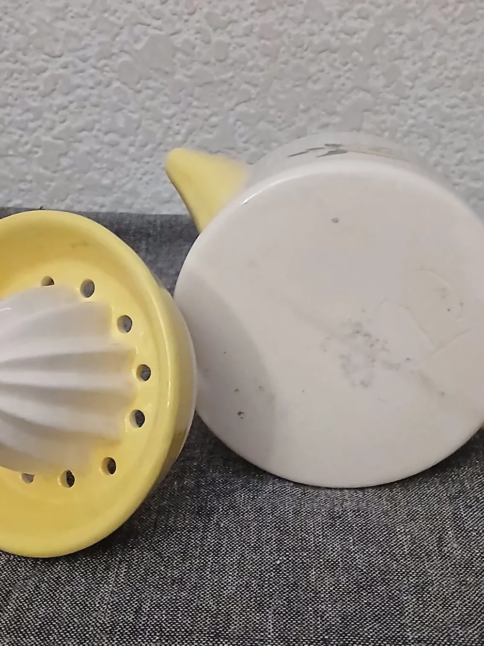 Ceramic Lemon Juicer Pitcher with Yellow Accents